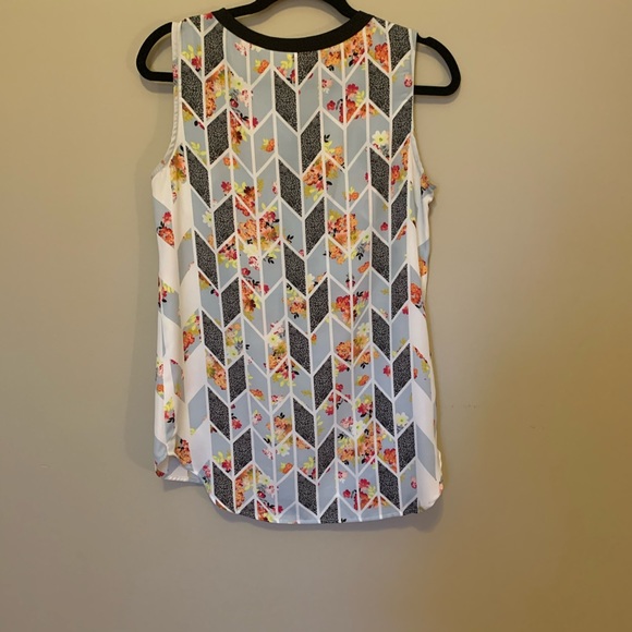 Cabi Grosgrain sleeveless floral top - Picture 4 of 5